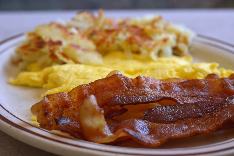 10 Fantastic Reasons Why You Are Craving Bacon