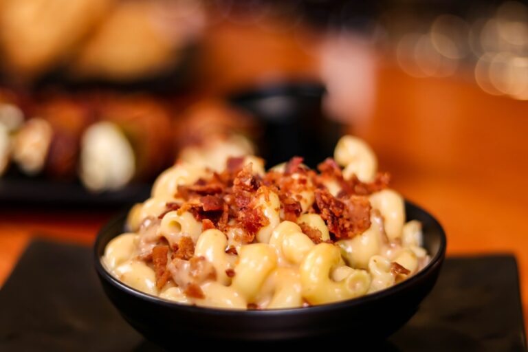 10 Interesting Reasons Why You Are Craving Mac And Cheese